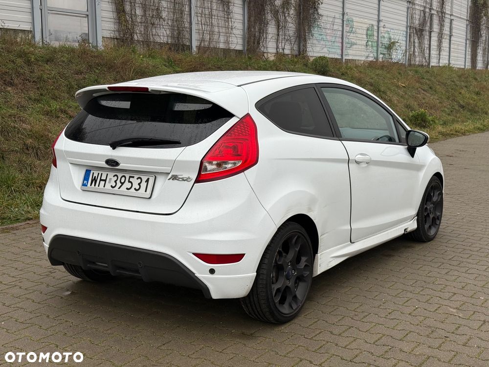 Ford Fiesta 1.6 Sport - 3