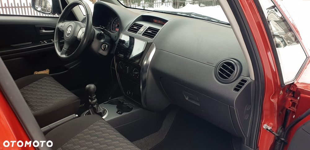 Suzuki SX4 1.6 VVT 4x2 Comfort - 20