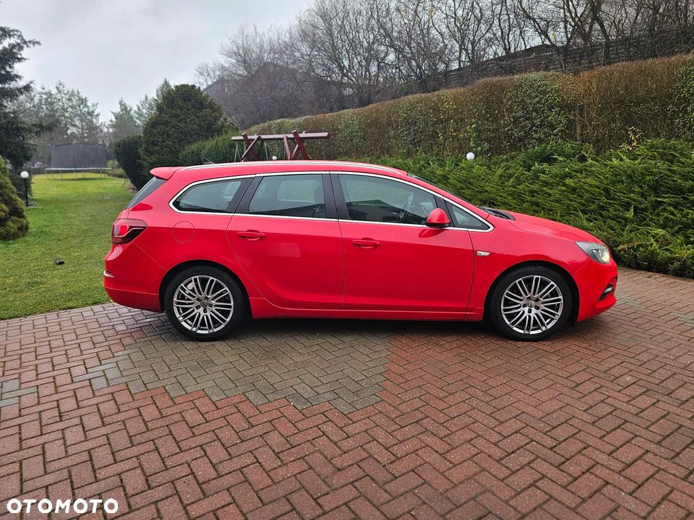 Opel Astra 2.0 BiTurbo CDTI DPF ecoFLEX SportsTourer St - 13