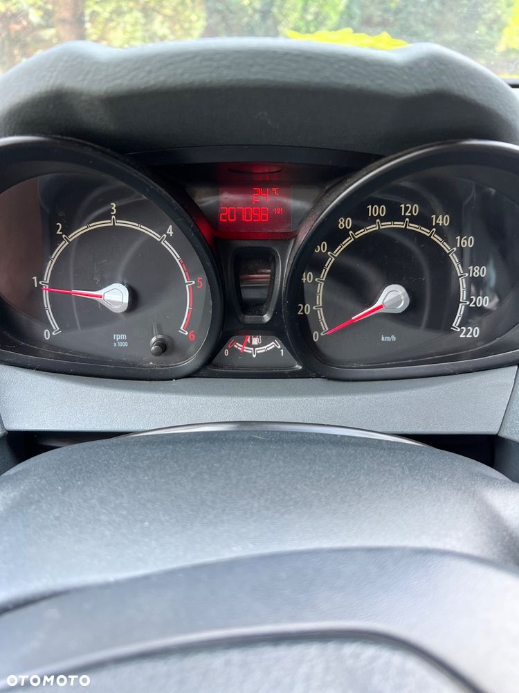Ford Fiesta 1.4 TDCI - 5