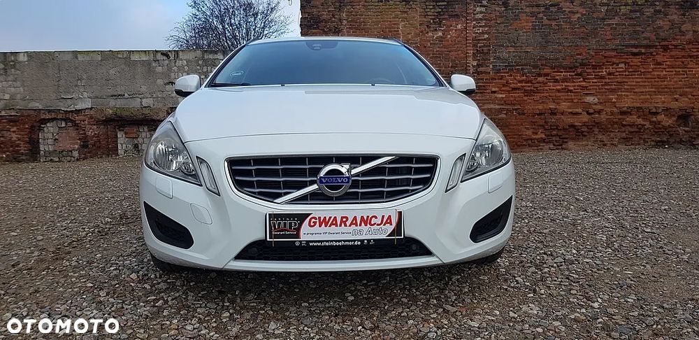 Volvo V60 D2 Kinetic - 2