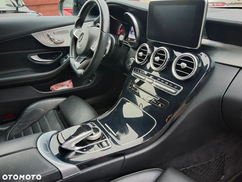 Mercedes-Benz Klasa C 300 9G-TRONIC AMG Line - 7