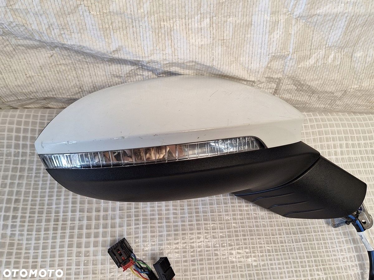 lusterko prawe vw golf VIII 2019- 16 pin 133 2338.6042by 2338.4011-k europ - 1