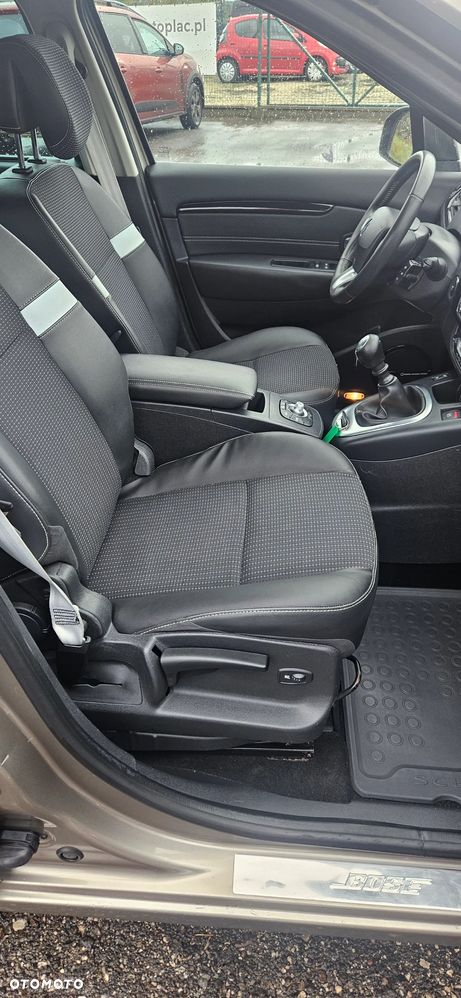 Renault Scenic ENERGY TCe 115 Bose Edition - 8