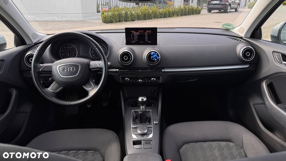 Audi A3 3-drzwiowe 1.4 TFSI Attraction - 21