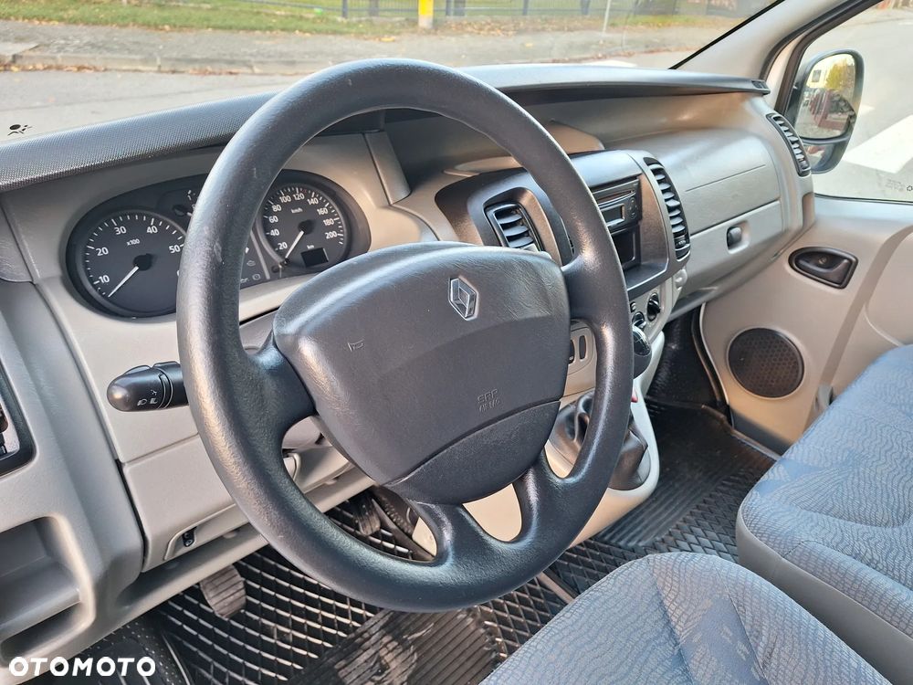 Renault Trafic - 18