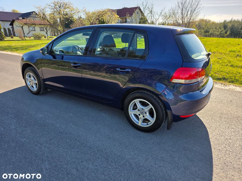 Volkswagen Golf 1.6 Comfortline - 4