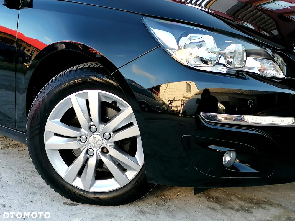 Peugeot 308 - 23