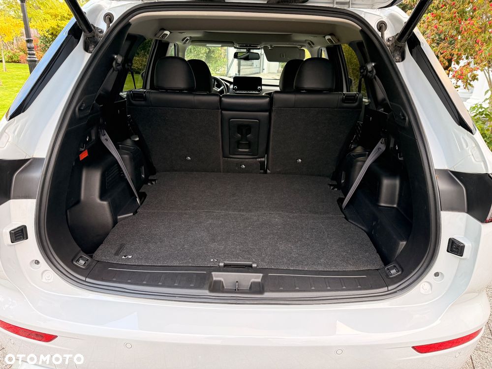 Mitsubishi Outlander - 18