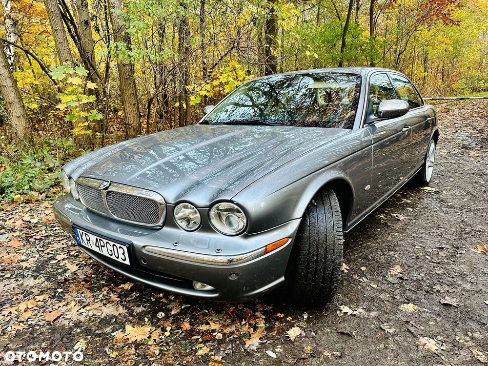 Jaguar XJ XJ6 2.7 Twin Turbo (LWB) Sovereign Last Edition - 1