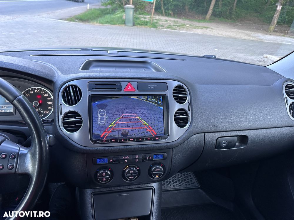 Volkswagen Tiguan - 6