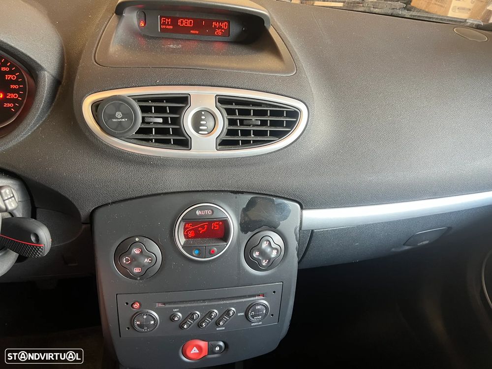 Renault Clio 1.5 dCi Dynamique S - 5