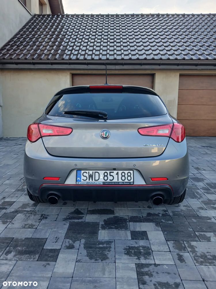 Alfa Romeo Giulietta 1750 TBi Veloce TCT - 3