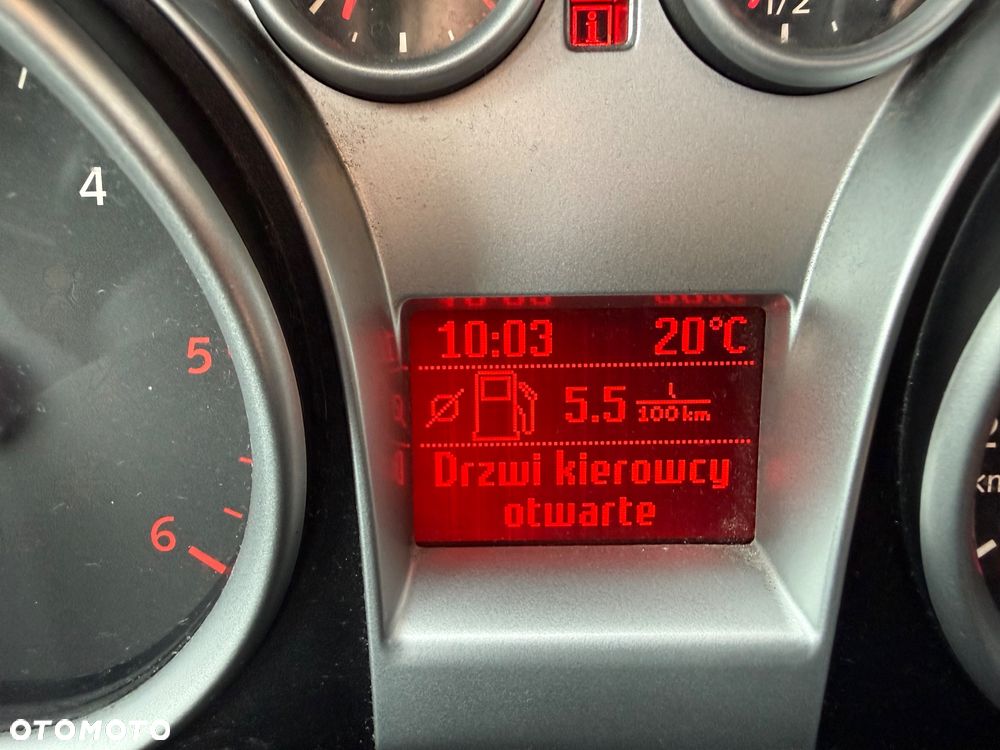 Ford Focus 1.6 TDCi DPF Ambiente - 23