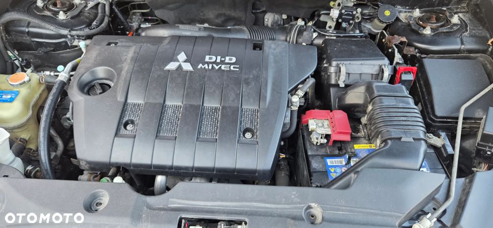 Mitsubishi ASX 1.8 DI-D 2WD Instyle - 36