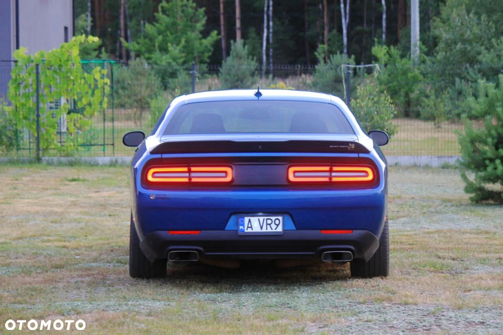 Dodge Challenger 6.4 Scat Pack - 6