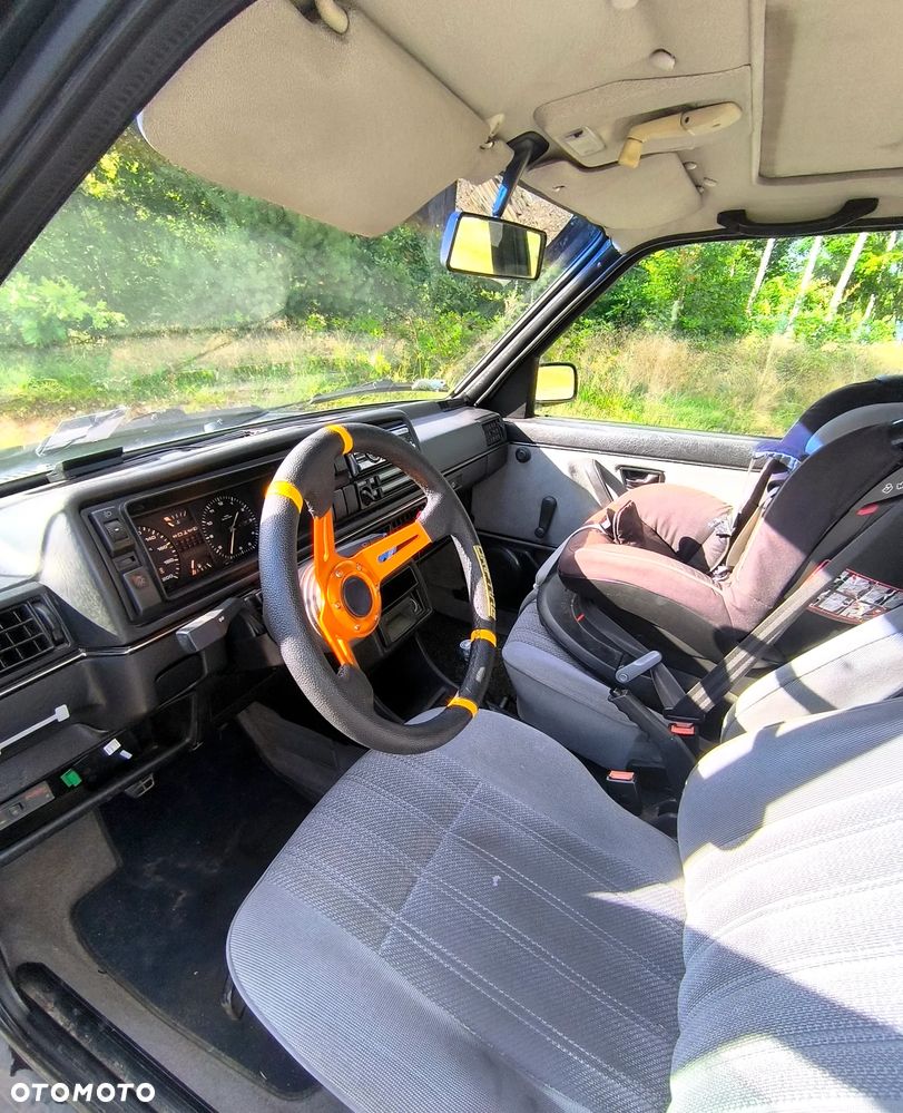 Volkswagen Golf 1.6 GL - 6