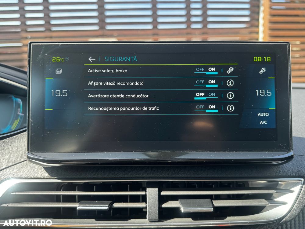 Peugeot 3008 225 e-EAT8 Allure Pack - 30