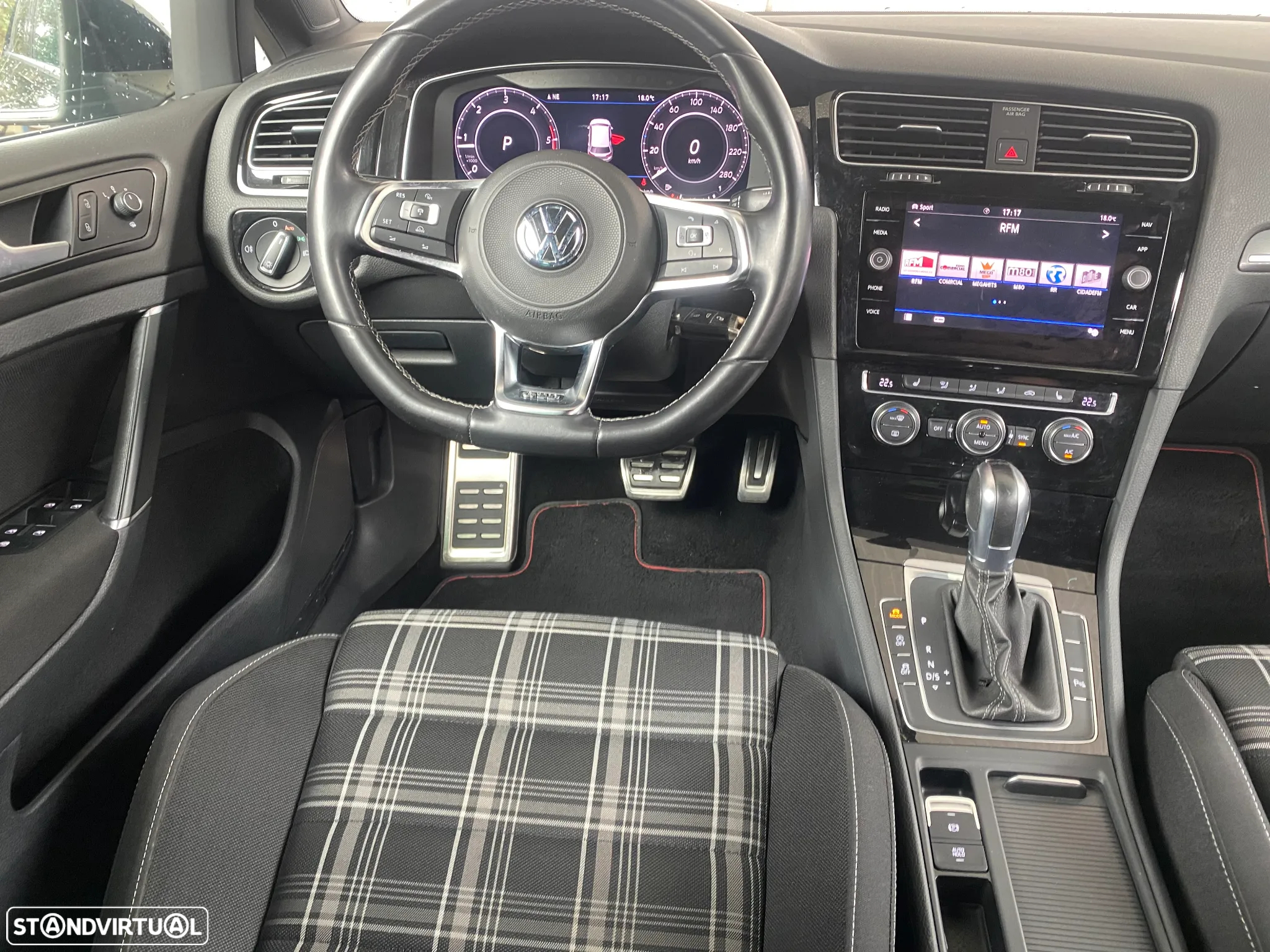 VW Golf 2.0 TDi GTD DSG - 14