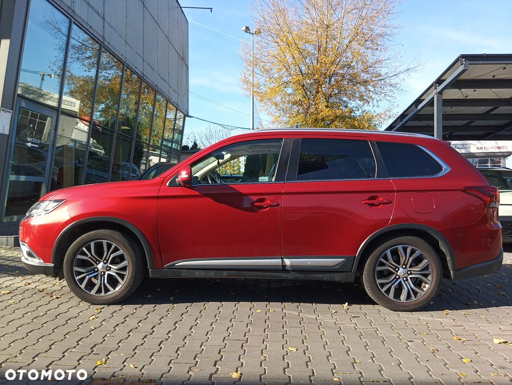 Mitsubishi Outlander 2.0 Intense + Navi 4WD CVT - 2