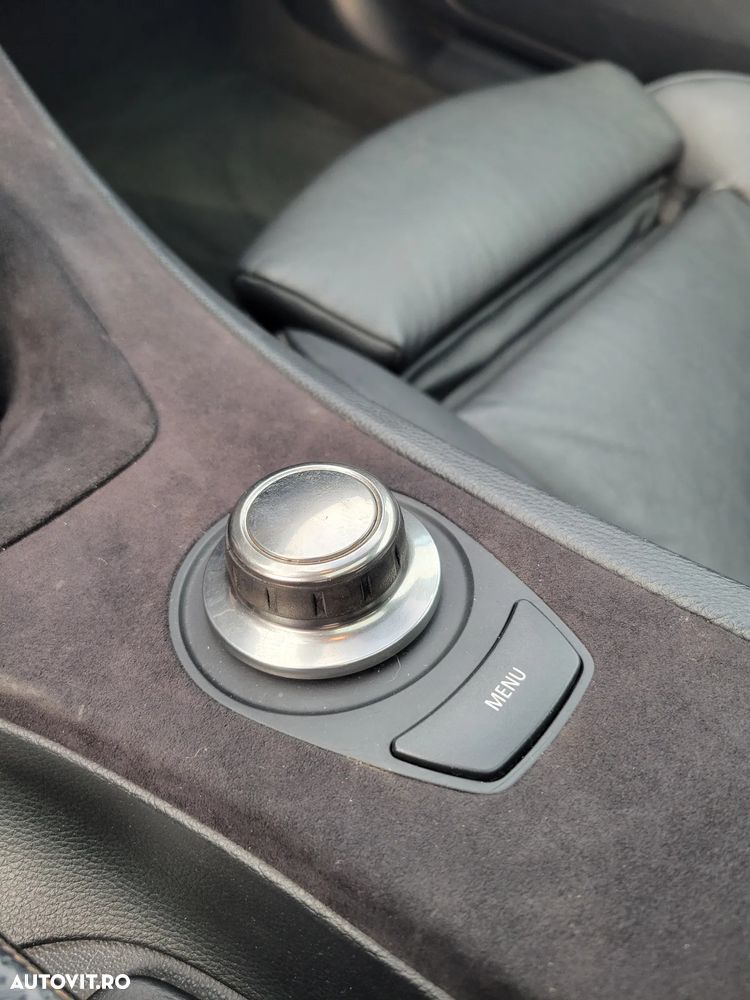 BMW Seria 3 325d - 23