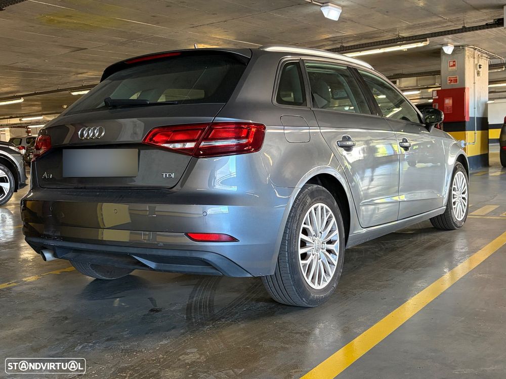 Audi A3 Sportback 1.6 TDI Advance - 5