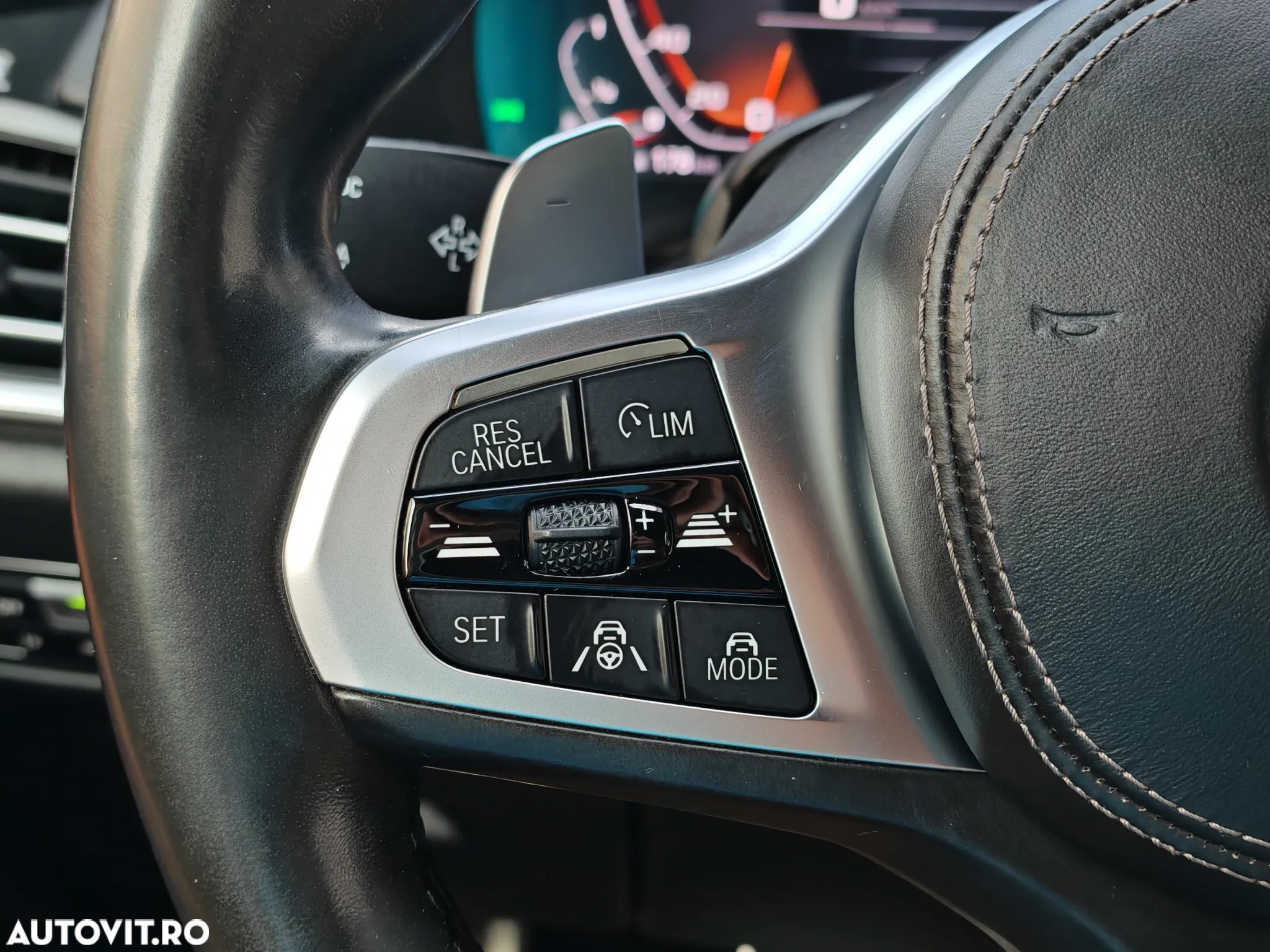 BMW X5 M M50d - 33
