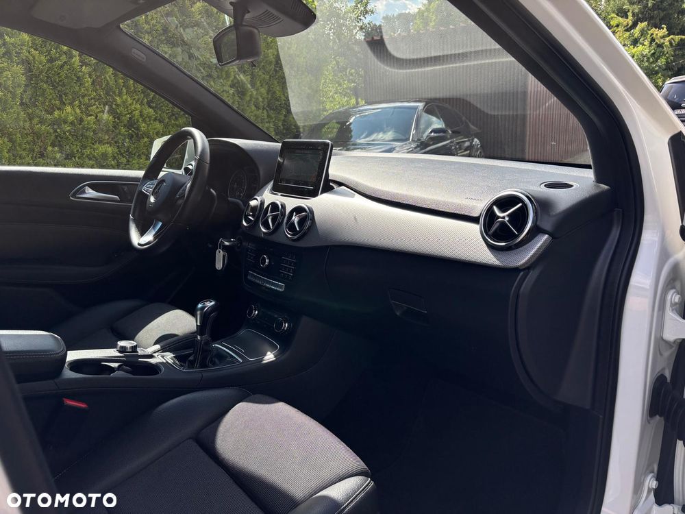 Mercedes-Benz Klasa B 200 BlueEFFICIENCY Edition 1 - 22