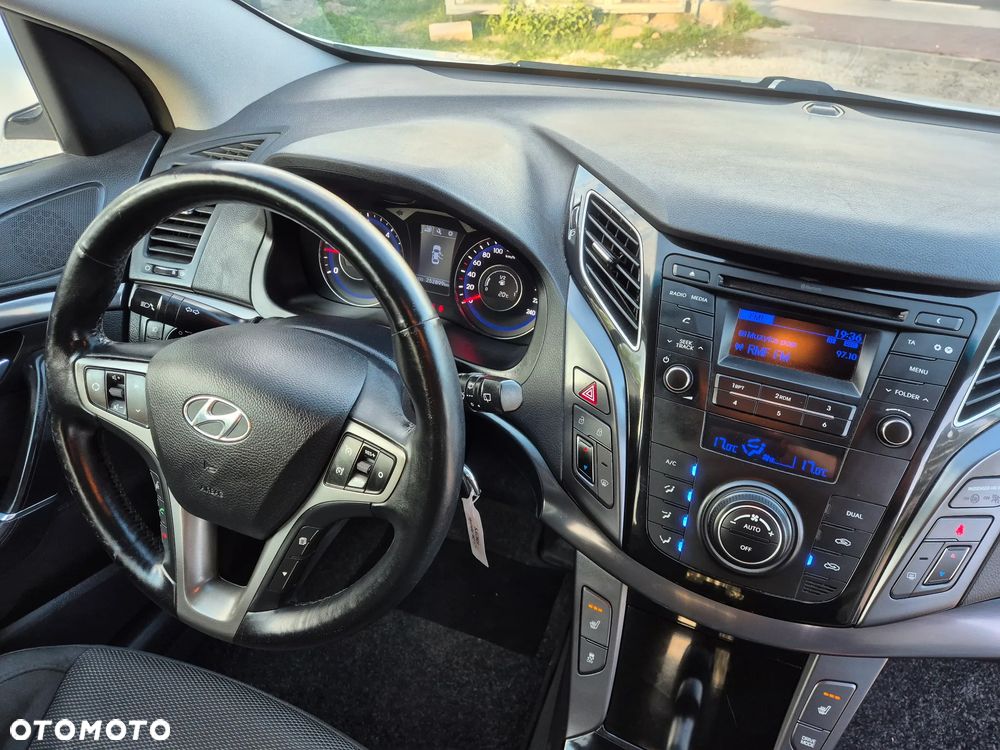 Hyundai i40 Kombi 1.7 CRDi Premium - 6