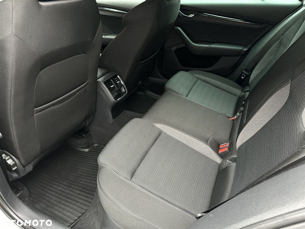 Skoda Octavia 2.0 TDI Ambition DSG - 13