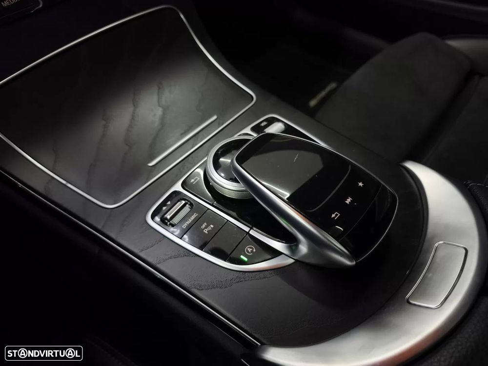 Mercedes-Benz C 220 d Coupe 9G-TRONIC AMG Line - 39