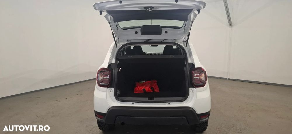 Dacia Duster TCe 90 Essential - 11