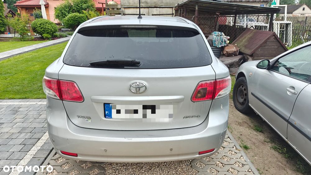 Toyota Avensis 2.0 D-4D Sol plus+NAVI - 4