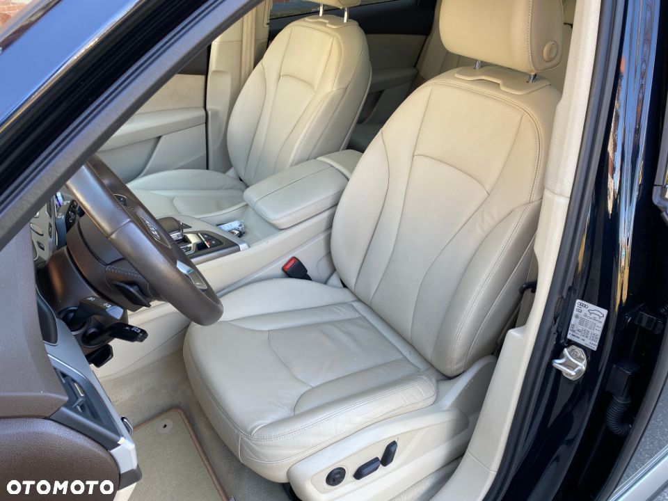 Audi Q7 - 8