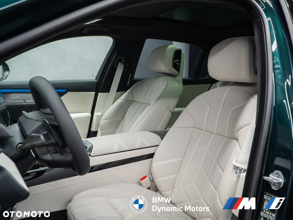 BMW Seria 7 740 xDrive - 13