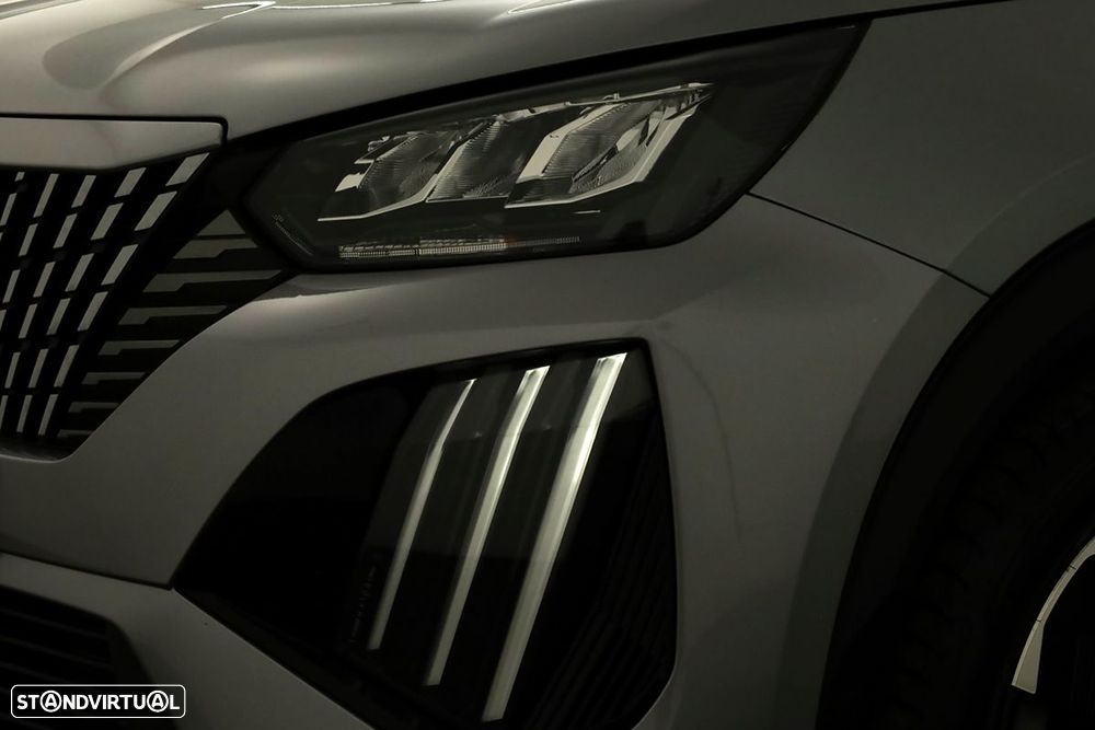 Peugeot 2008 1.2 PureTech Allure - 6