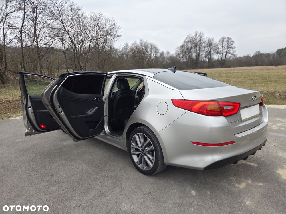 Kia Optima - 23