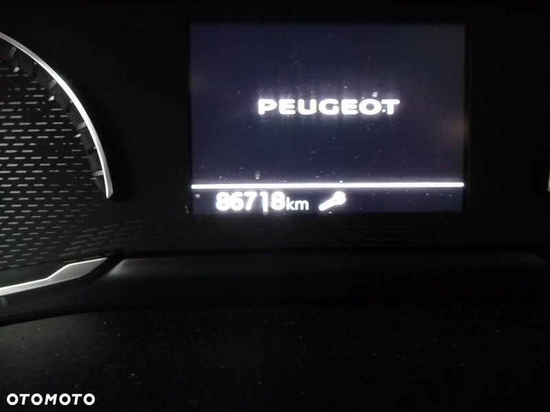 Peugeot 208 PureTech 100 EAT8 Active Pack - 11