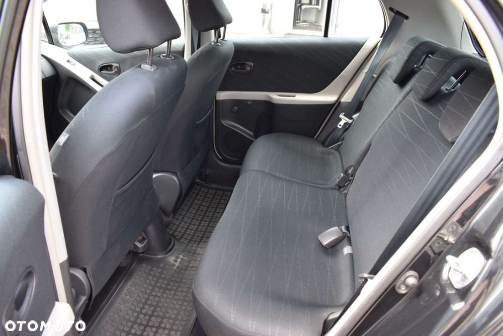Toyota Yaris - 19