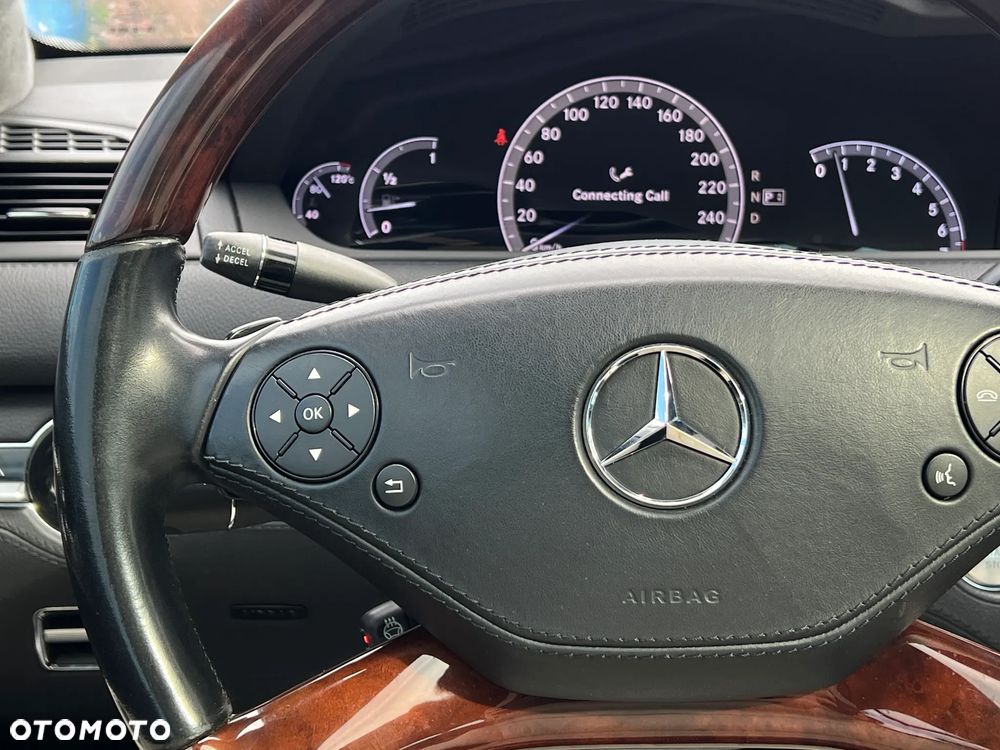 Mercedes-Benz CL - 19
