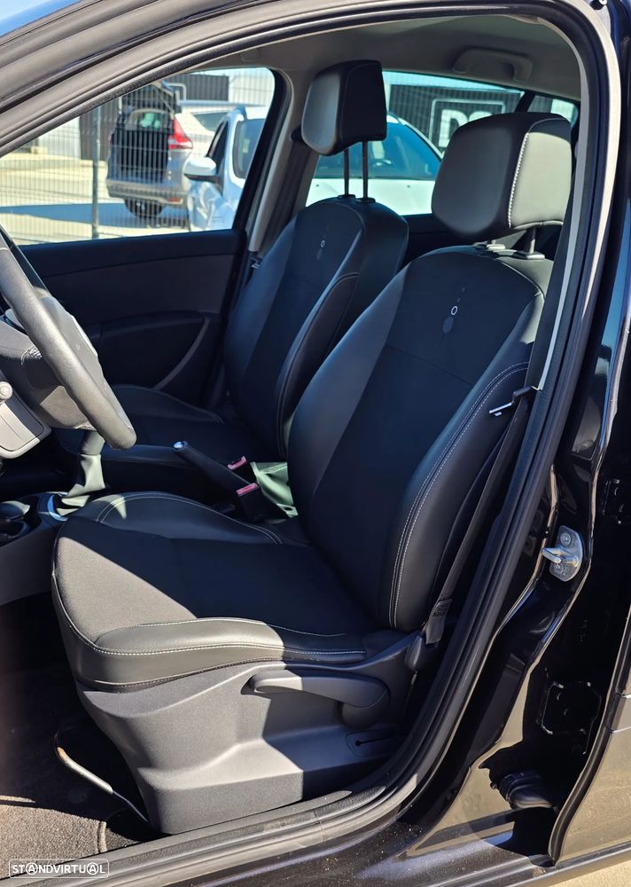 Renault Clio 1.2 16V Dynamique S - 19