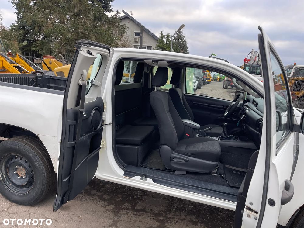 Toyota Hilux 4x4 Double Cab S&S Executive - 18