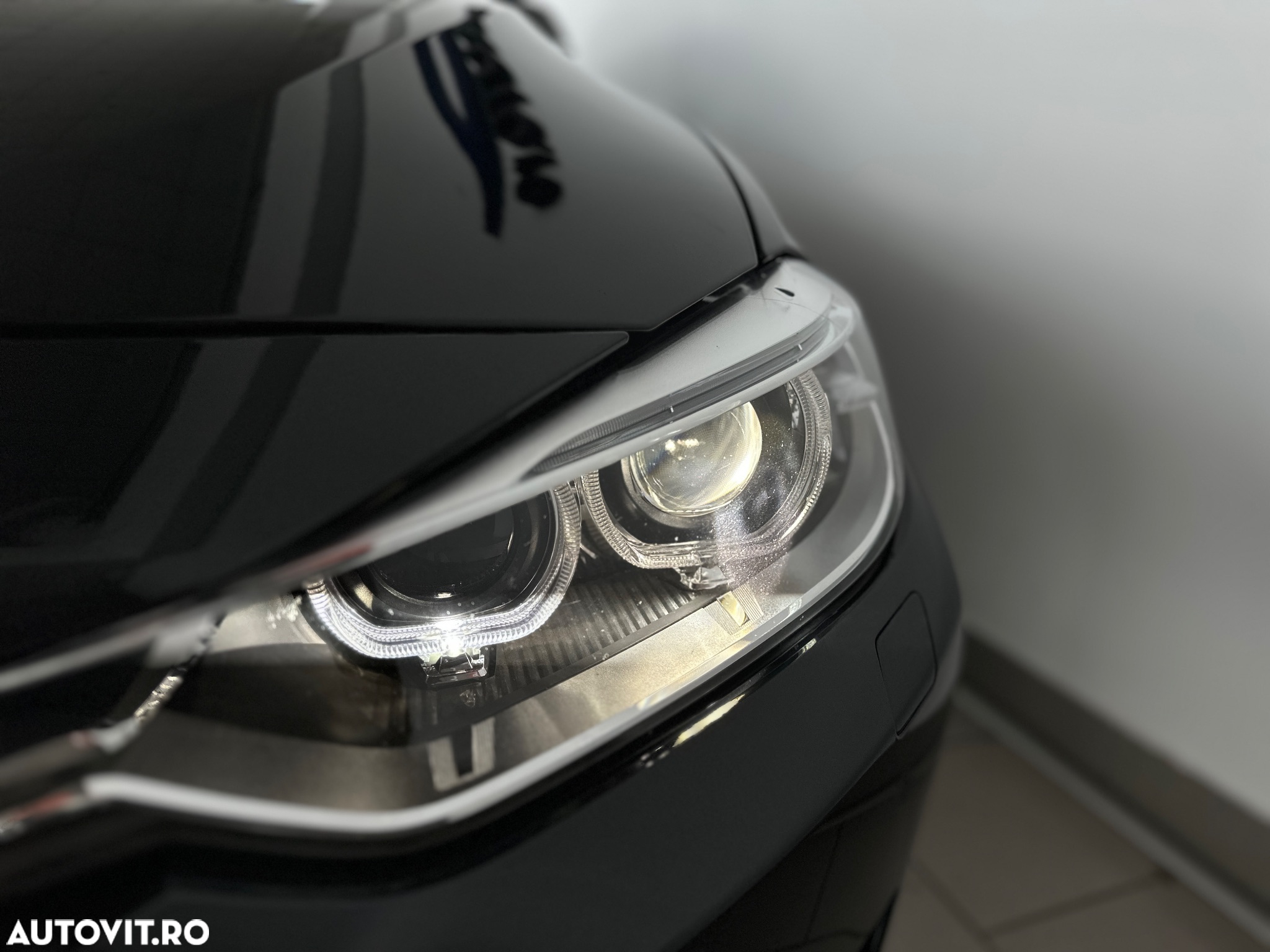 BMW Seria 3 320d - 11