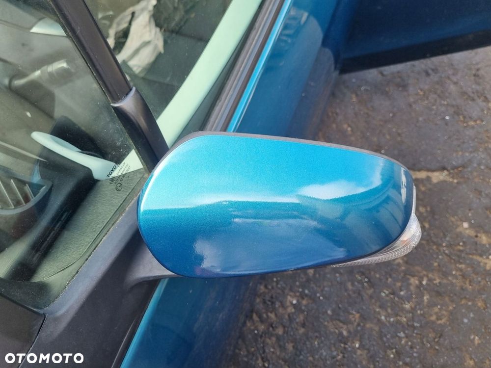 TOYOTA YARIS III 11-14 2013 r. 788 ELEKTRYCZNE LUSTERKO LEWE 5 PIN EU - 2