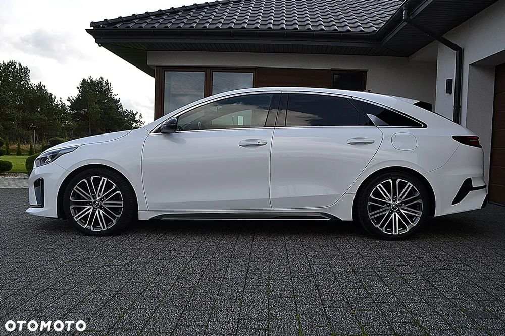 Kia ProCeed 1.5 T-GDI DCT7 OPF GT LINE - 6