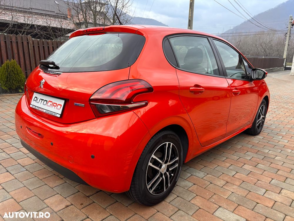 Peugeot 208 1.2 L PureTech Style - 4