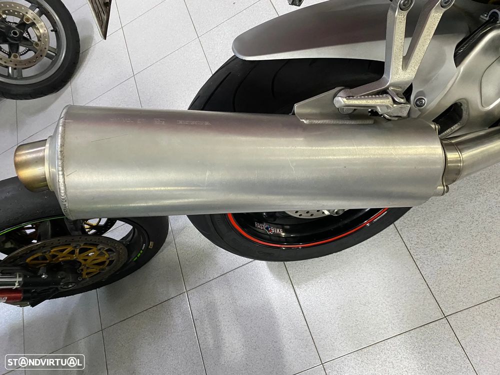 Honda CBR CBR 954 Fireblade - 3