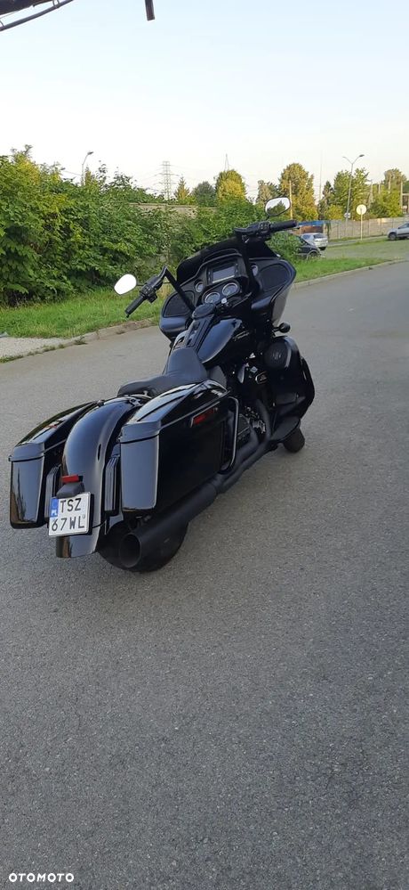 Harley-Davidson Touring Road Glide - 4