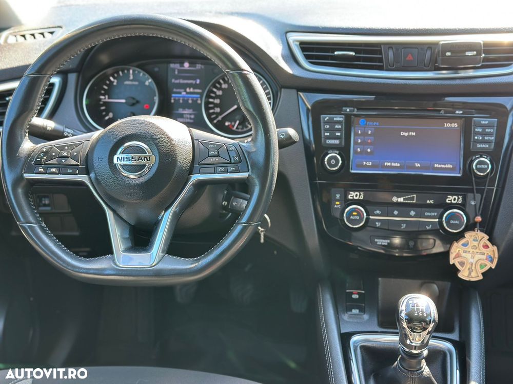 Nissan Qashqai 1.5 DCI Start/Stop N-Connecta - 15