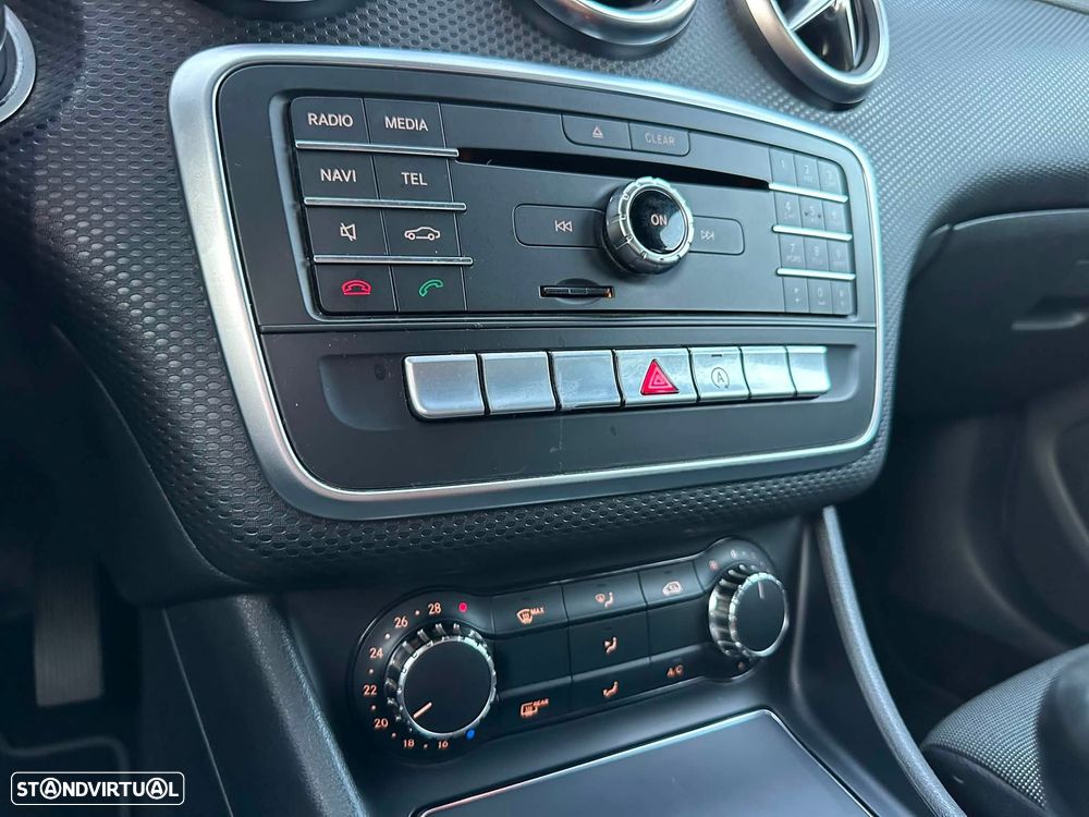 Mercedes-Benz A 180 d BlueEFFICIENCY Edition - 15